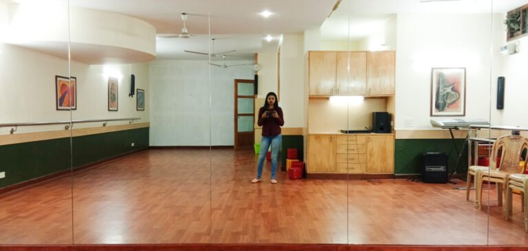 studio rental Delhi dance studio rental Delhi music studio rental Delhi rehearsal space Delhi photography studio rental Delhi fitness studio rental Delhi workshop space Delhi Safdarjung Enclave studio rental